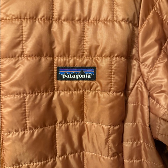 NWT Patagonia women’s Nano puff hoody jacket, XL, Burl Red color - Picture 3 of 8